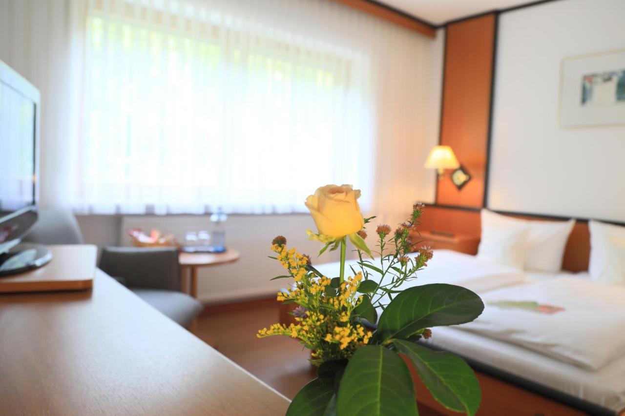 Landidyll Hotel Zum Alten Schloss Kirchensittenbach Ngoại thất bức ảnh