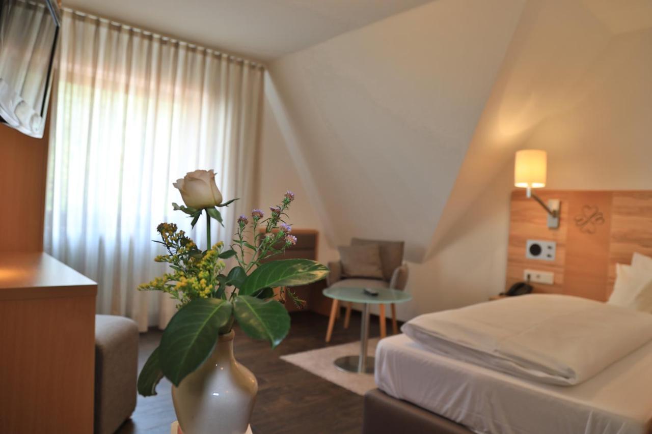 Landidyll Hotel Zum Alten Schloss Kirchensittenbach Ngoại thất bức ảnh